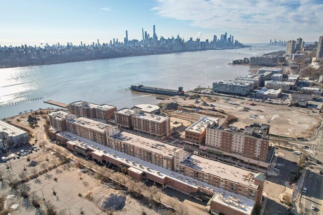 Building Photo - 1110 City Pl