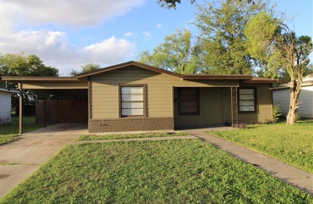 Building Photo - 706 E Polk Ave