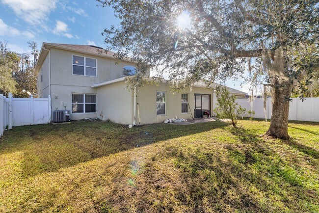 Building Photo - 5604 Florence Harbor Dr