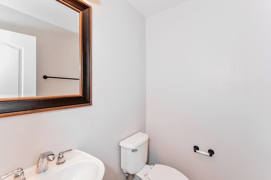 Building Photo - 8276 Begonia Blush Dr