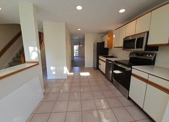 Building Photo - 311 Maple Brook Rd