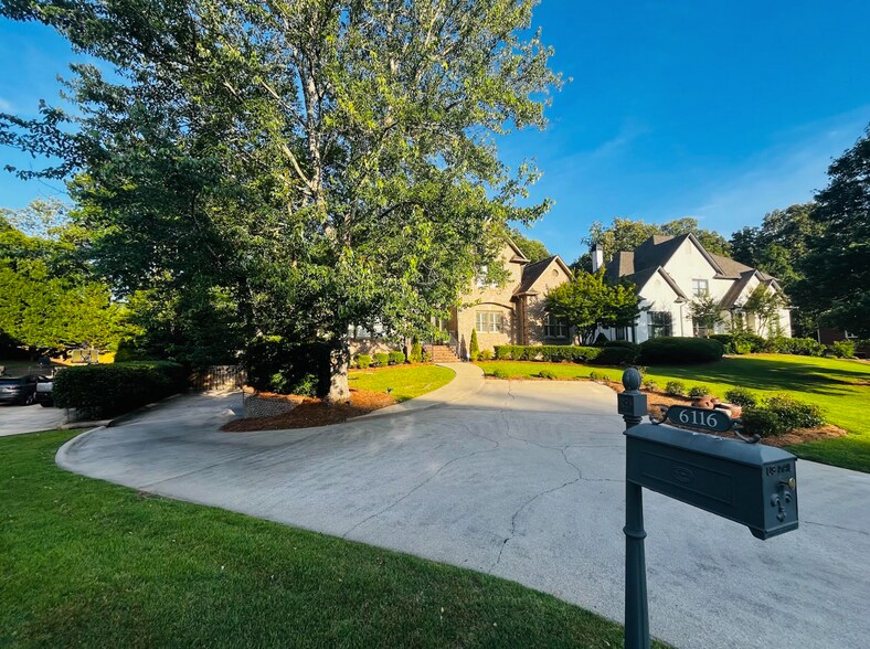 Building Photo - 6116 Rosemont Ct