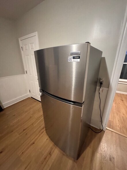 Building Photo - 21 Barrett St