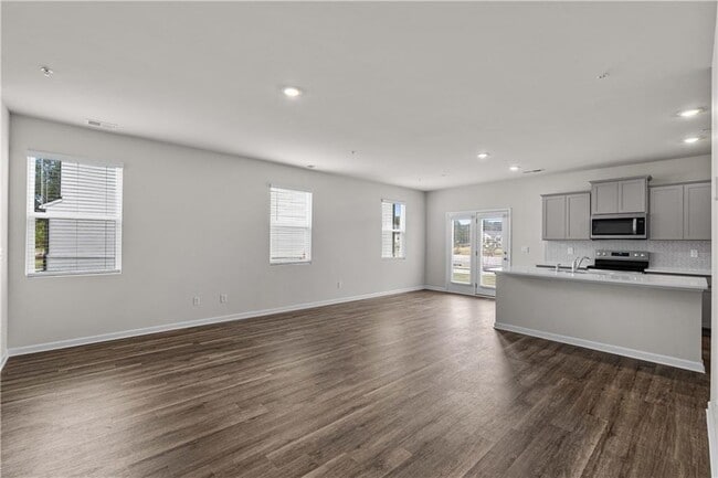 Building Photo - 334 Sound Cir