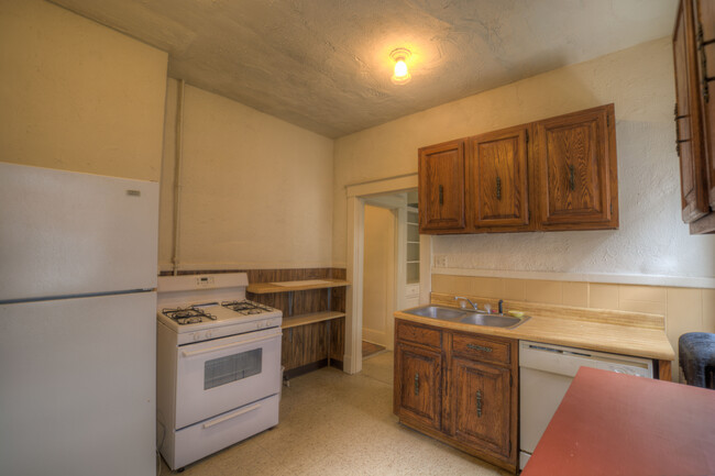 Building Photo - 224/226 Willett