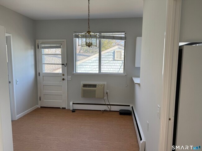 Building Photo - 7 McAllister Ave