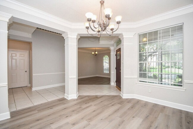 Building Photo - 1803 Red Bud Ln