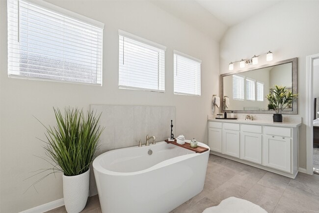 Building Photo - 6618 Nichols Lndg