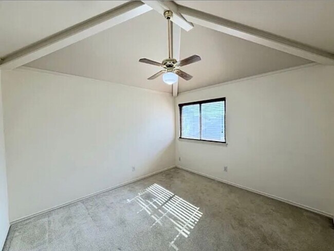Building Photo - 4652 Portrait Ln