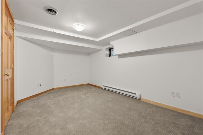 Building Photo - 4 Tanglewood Rd