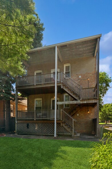 Building Photo - 4908 W Pensacola Ave