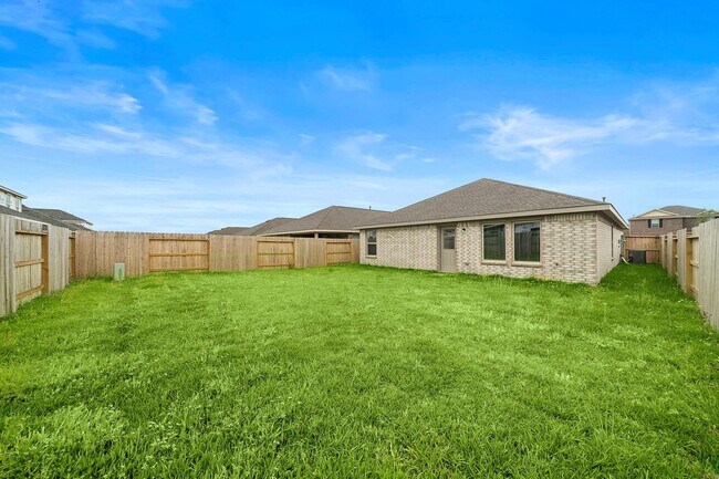 Building Photo - 27142 Breakaway Ln