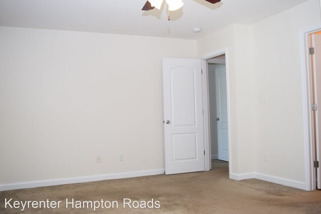 Building Photo - 4 br, 3.5 bath House - 1459 W 43rd Street