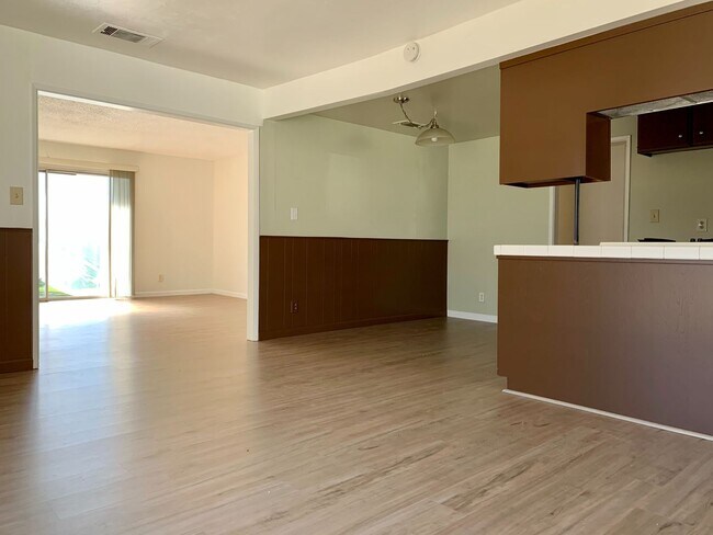 Building Photo - 4 bedroom 2 bath 2 car garage in Rocklin