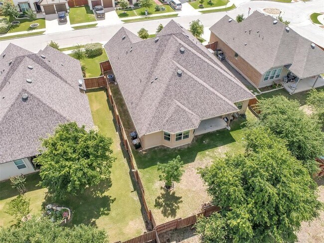 Building Photo - 1405 Highland Ridge Rd