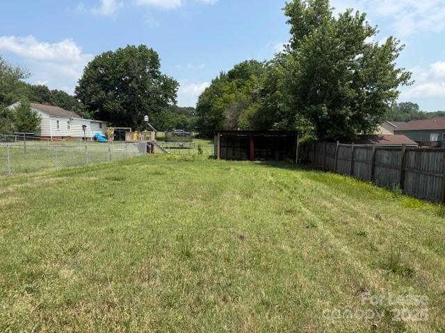Building Photo - 130 Ivanhoe Ln