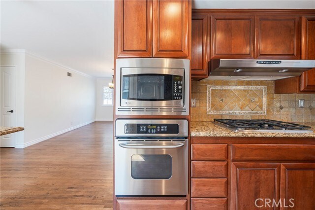 Building Photo - 15871 Belfast Ln