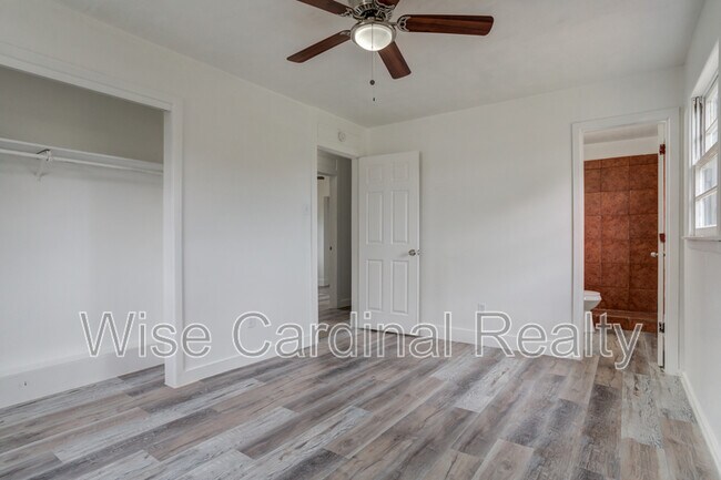 Building Photo - 1612 68th St