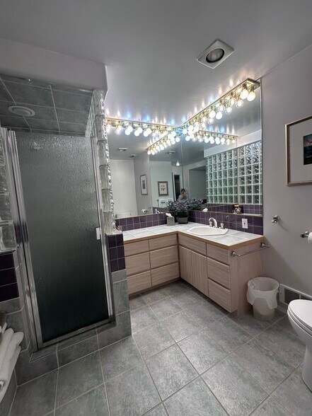 Building Photo - 4439 54th Ave SW