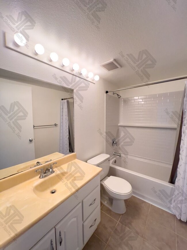 Building Photo - 2BED 2BATH 2PARKING AT PARKGLEN AT WAIKELE