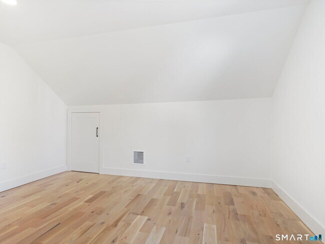 Building Photo - 325 Coram Ave