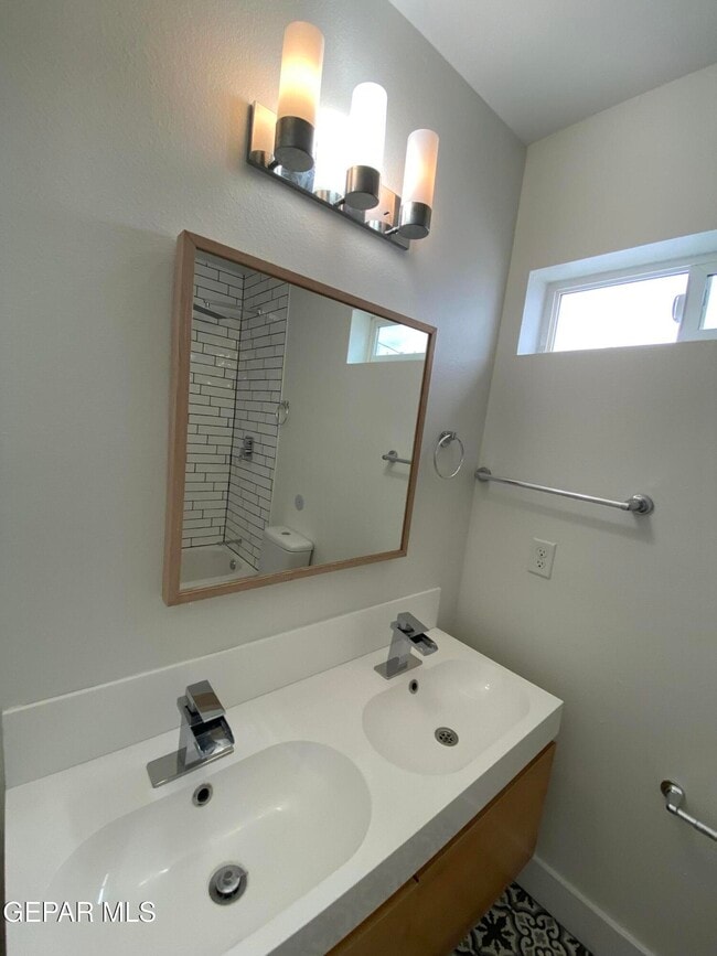 Building Photo - 3604 Keltner Ave