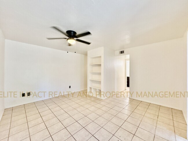 Building Photo - 1620 N Wilmot Rd