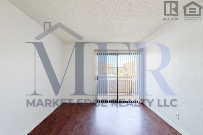 Building Photo - 2Bed/2Bath Apt at Greenway/35th Ave! Move-In Ready on 08/06/2026!