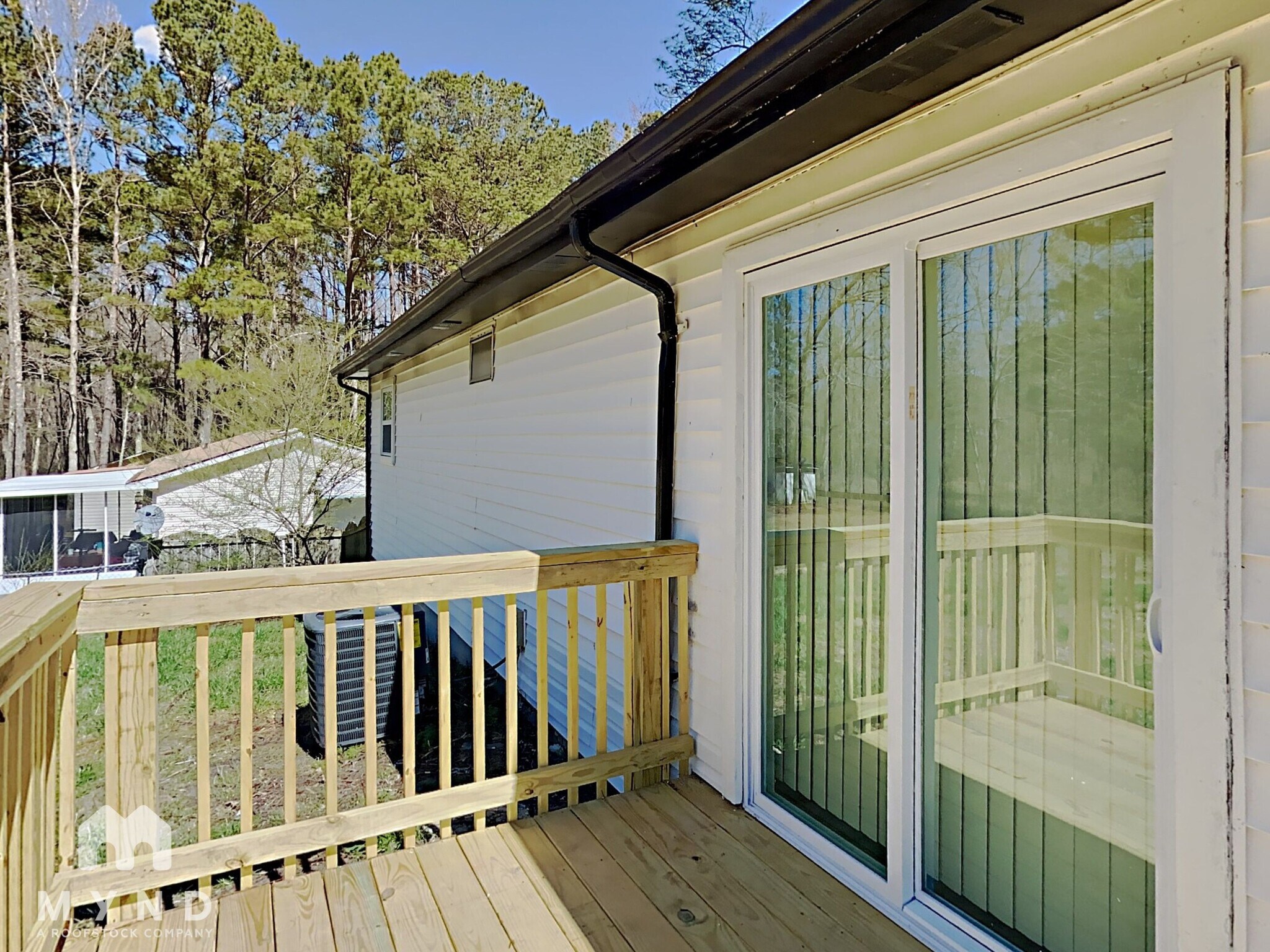 Building Photo - 8989 Leaf Ln