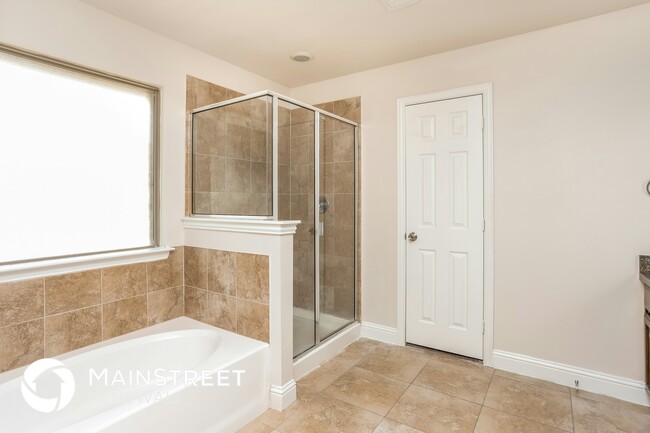 Building Photo - 1229 Granada Dr