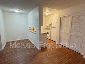 Building Photo - 3028 Juniper St