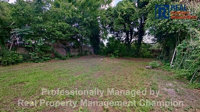 Building Photo - Recently Updated 2 BD/1 BA Home in the Heart of Wilmington