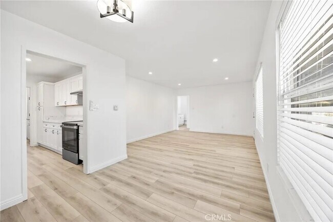 Building Photo - 3577 McKinley St