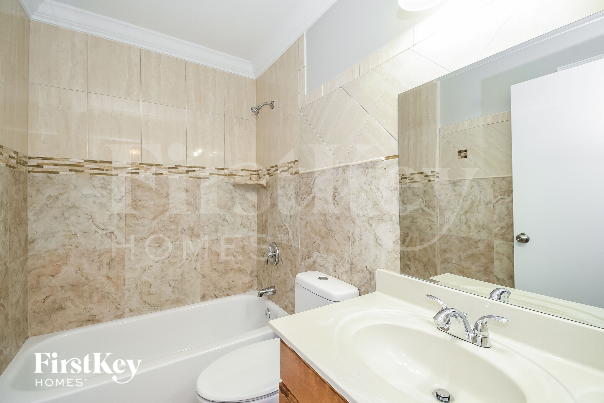 Building Photo - 12342 Carriann Cove Trail W