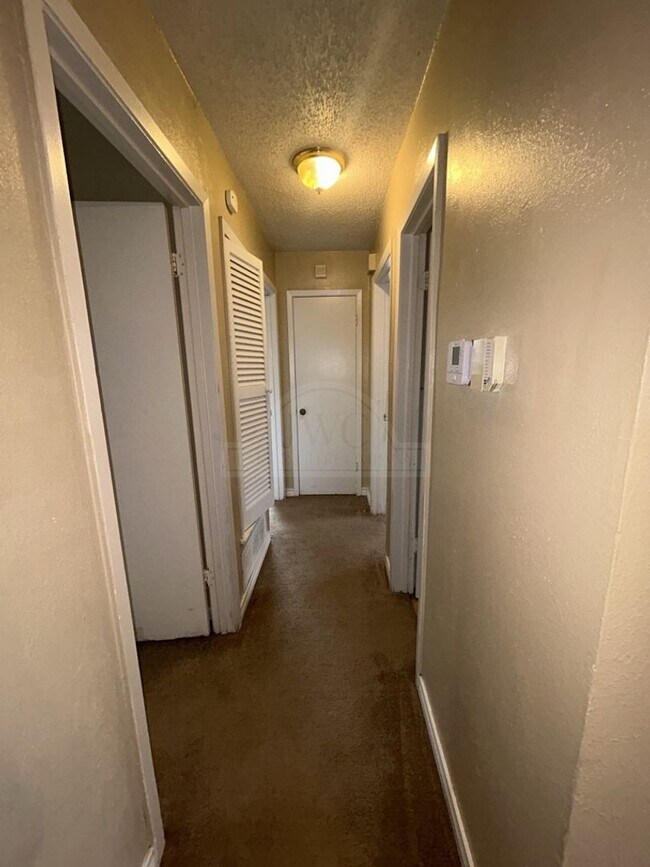 Building Photo - 510 N 24th St