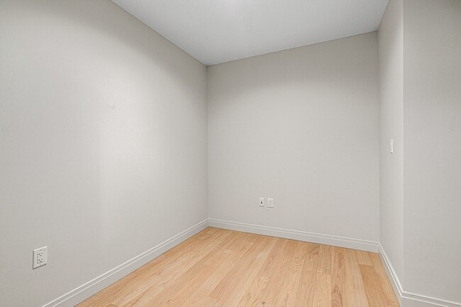 Building Photo - 133 Seaport Blvd