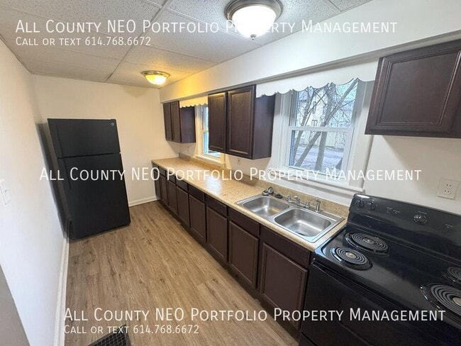 Building Photo - 2690 Sullivant Ave