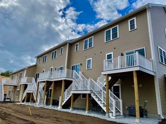 Building Photo - 7 Gorham St