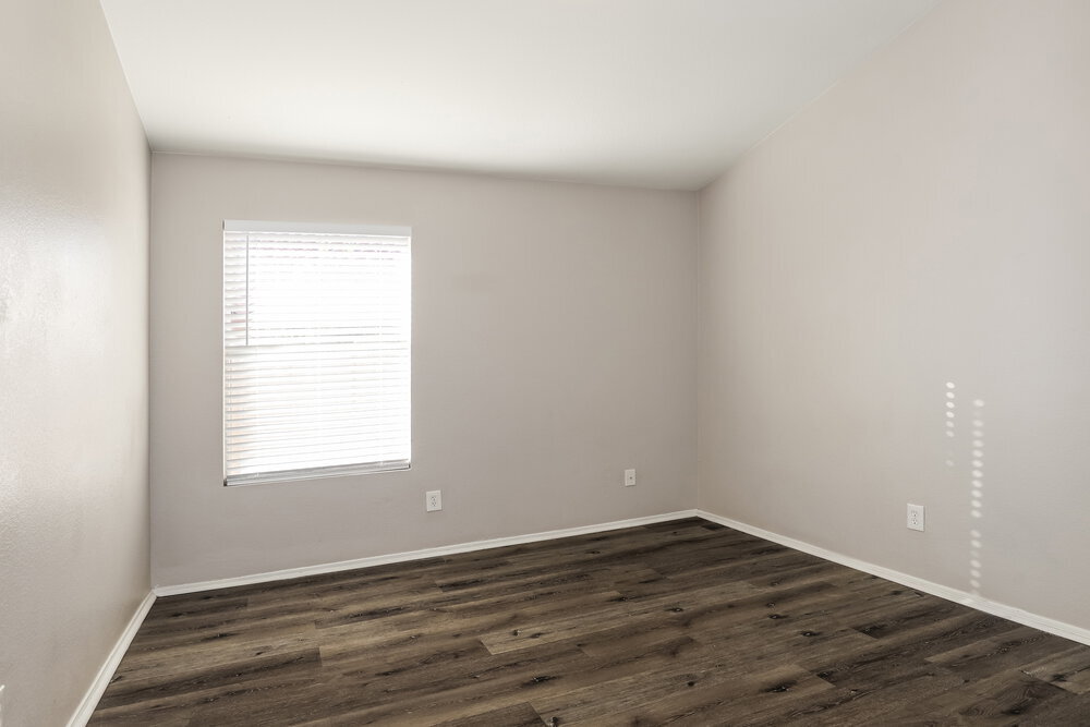 Building Photo - 4243 E Balsam Ave