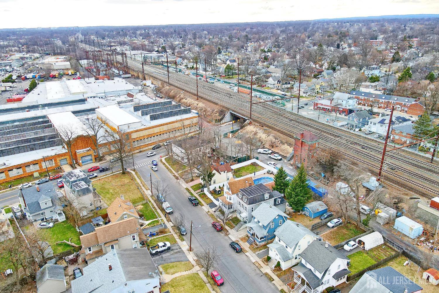 Building Photo - 1076 Fulton St