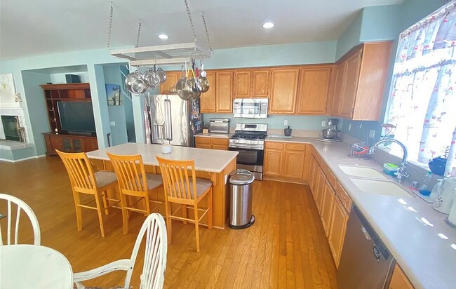 Building Photo - 24302 Verona Ct