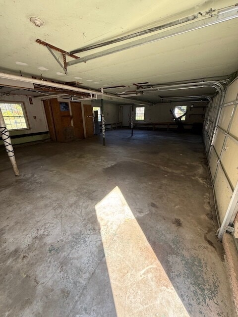 Building Photo - 716 Empire Rd