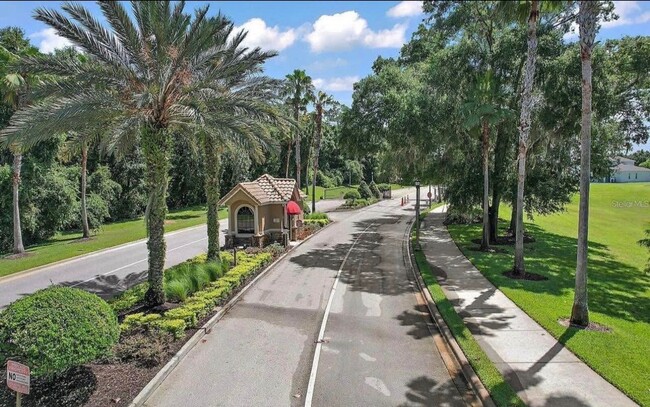 Building Photo - Magnetite Loop