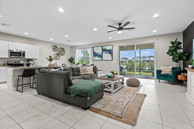 Building Photo - 1766 NW Cataluna Cir