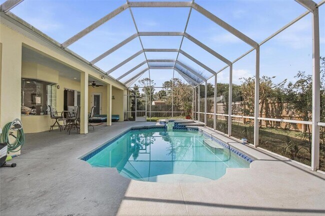 Building Photo - 118 Whispering Pine Dr