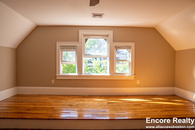 Building Photo - 1 Parker Hill Terrace