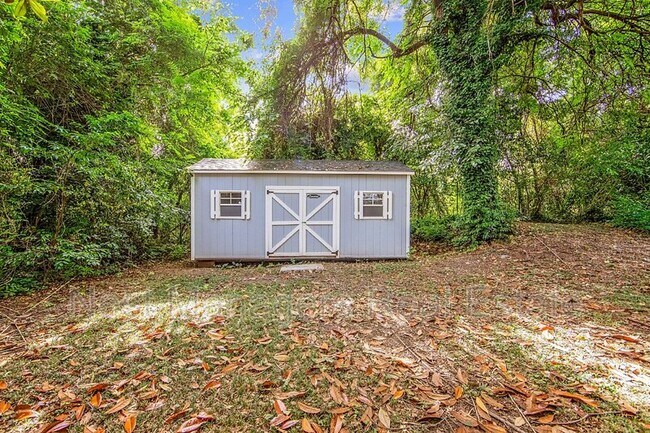 Building Photo - 220 Bradford Ave