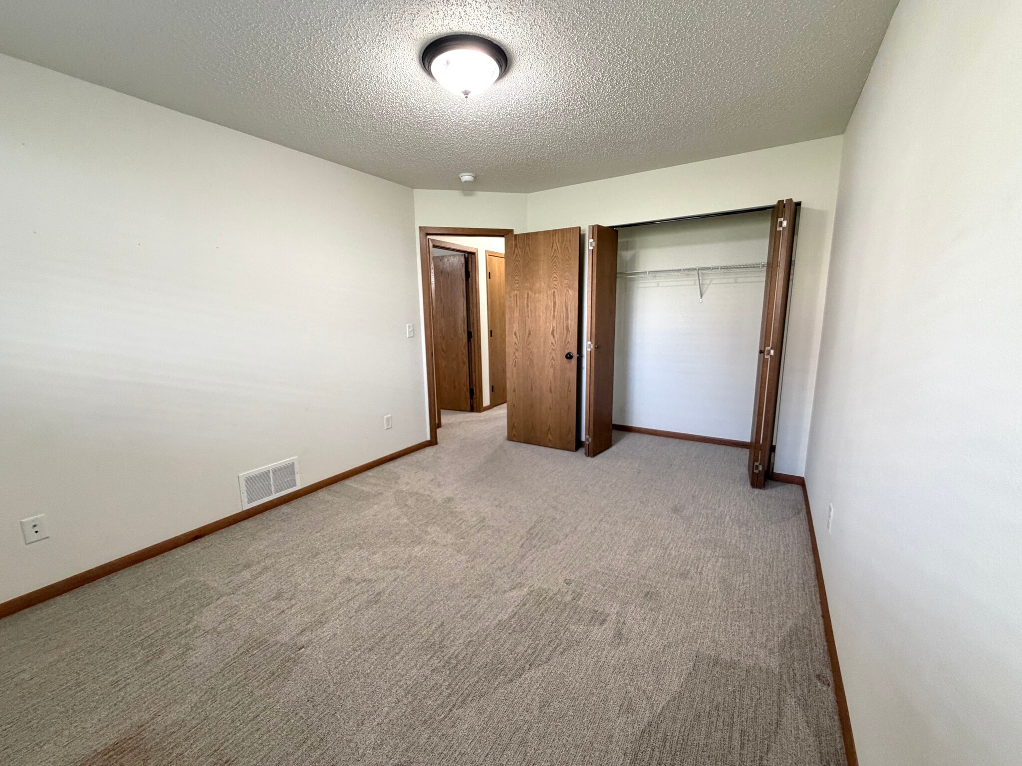 Building Photo - 2420 5th St W