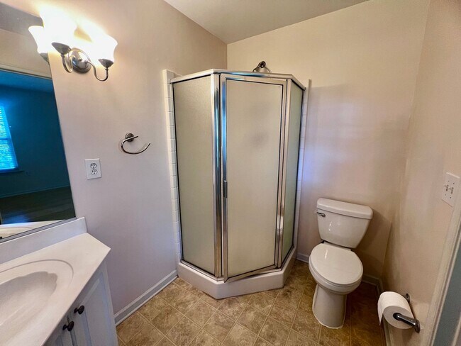 Building Photo - Beautifully Remodeled Corner Condo with Dual Primary Suites in The Villas at Bellamy