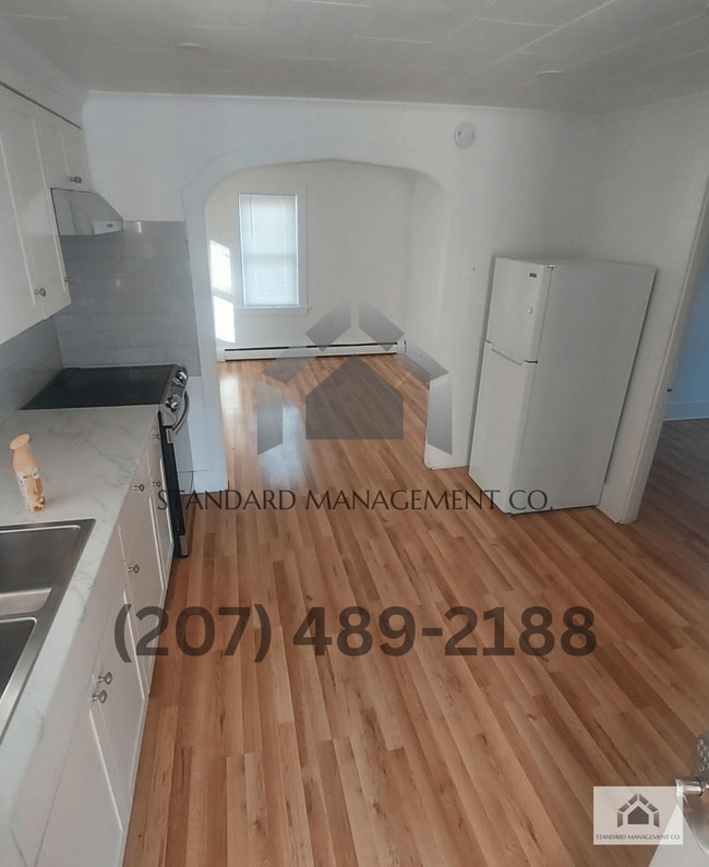 Building Photo - 326 Eastern Ave